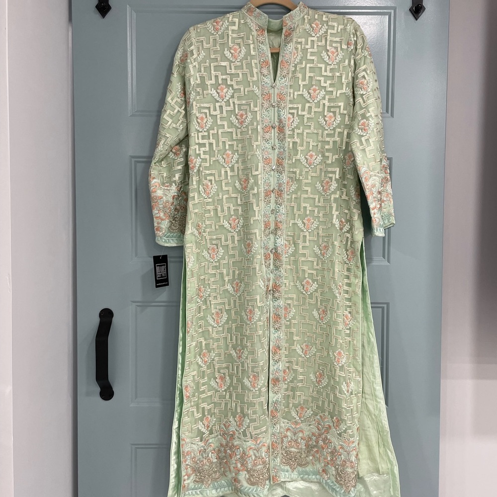 Pakistani chiffon suit medium